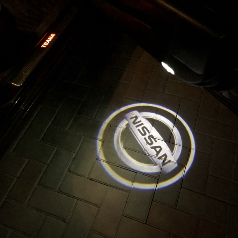 LED проекция подсветка логотипа для дверей Nissan Altima 4 (2007-2012), Altima 5 (2013-2018) (комплект 2 шт.) LED проекция подсветка логотипа для дверей Nissan Altima 4 (2007-2012), Altima 5 (2013-2018) (комплект 2 шт.)