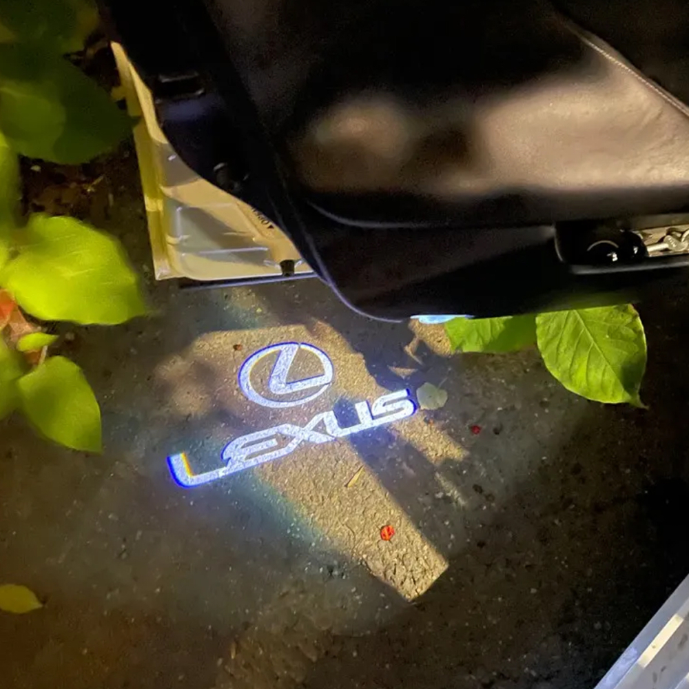 LED проекция подсветка логотипа двери LEXUS ES, UX, LM, LS, GS, RC, LC, GX, RX, RZ, IS (комплект 2 шт.) LED проекция подсветка логотипа двери LEXUS ES, UX, LM, LS, GS, RC, LC, GX, RX, RZ, IS (комплект 2 шт.)