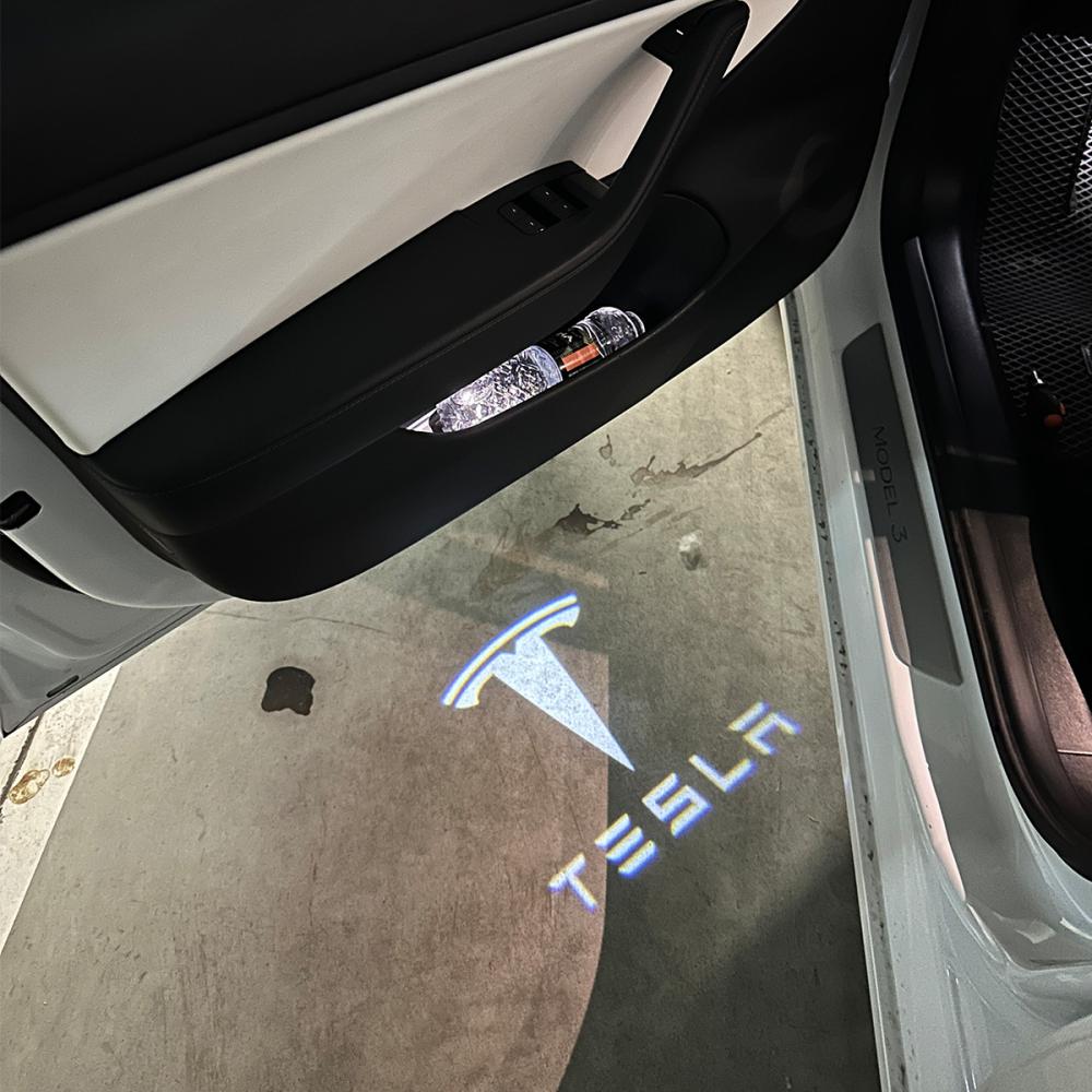 LED проекция подсветка логотипа для дверей Tesla Model S, Model X, Model 3, Model Y (комплект 2шт)