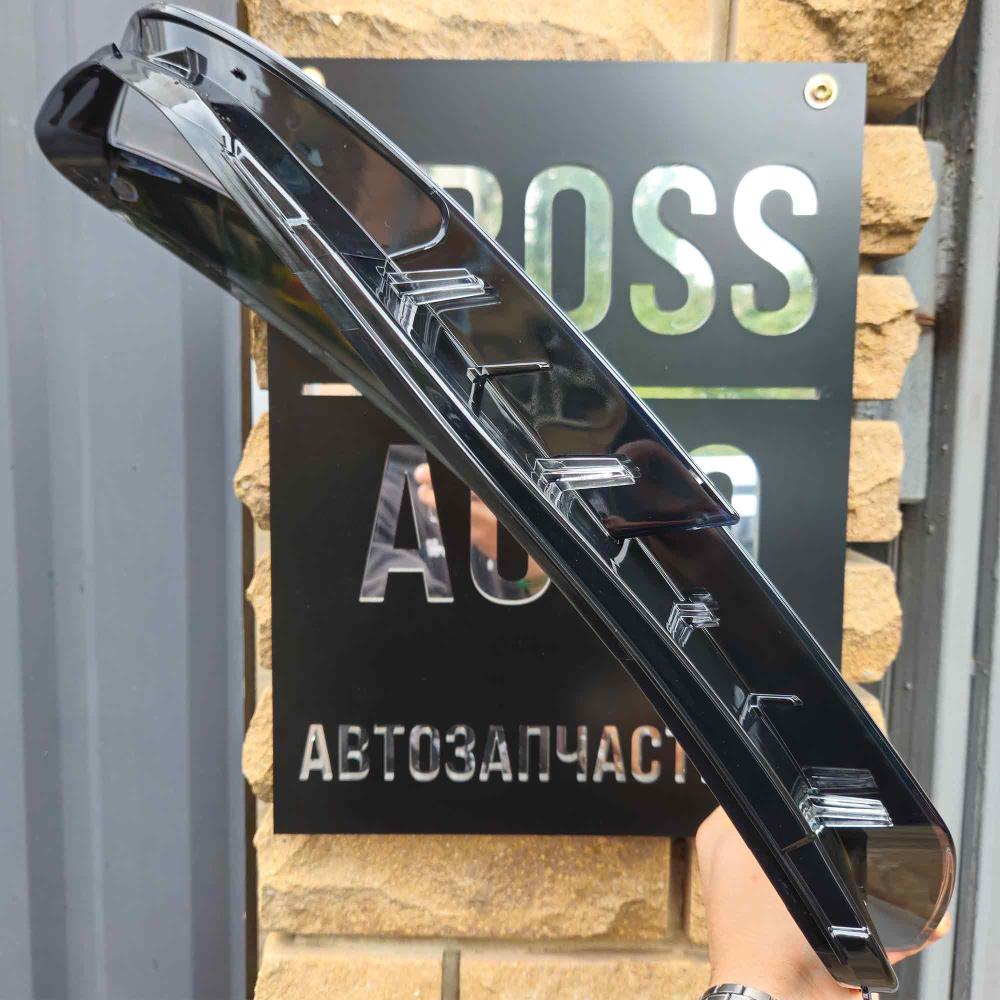 Скло фари Audi A4 B9 (2015-2020) дорест праве 8W0941043, 8W0941043A, 8W0941043B, 8W0941044, 8W0941044A, 8W0941044B, 8W0941011, 8W0941011A