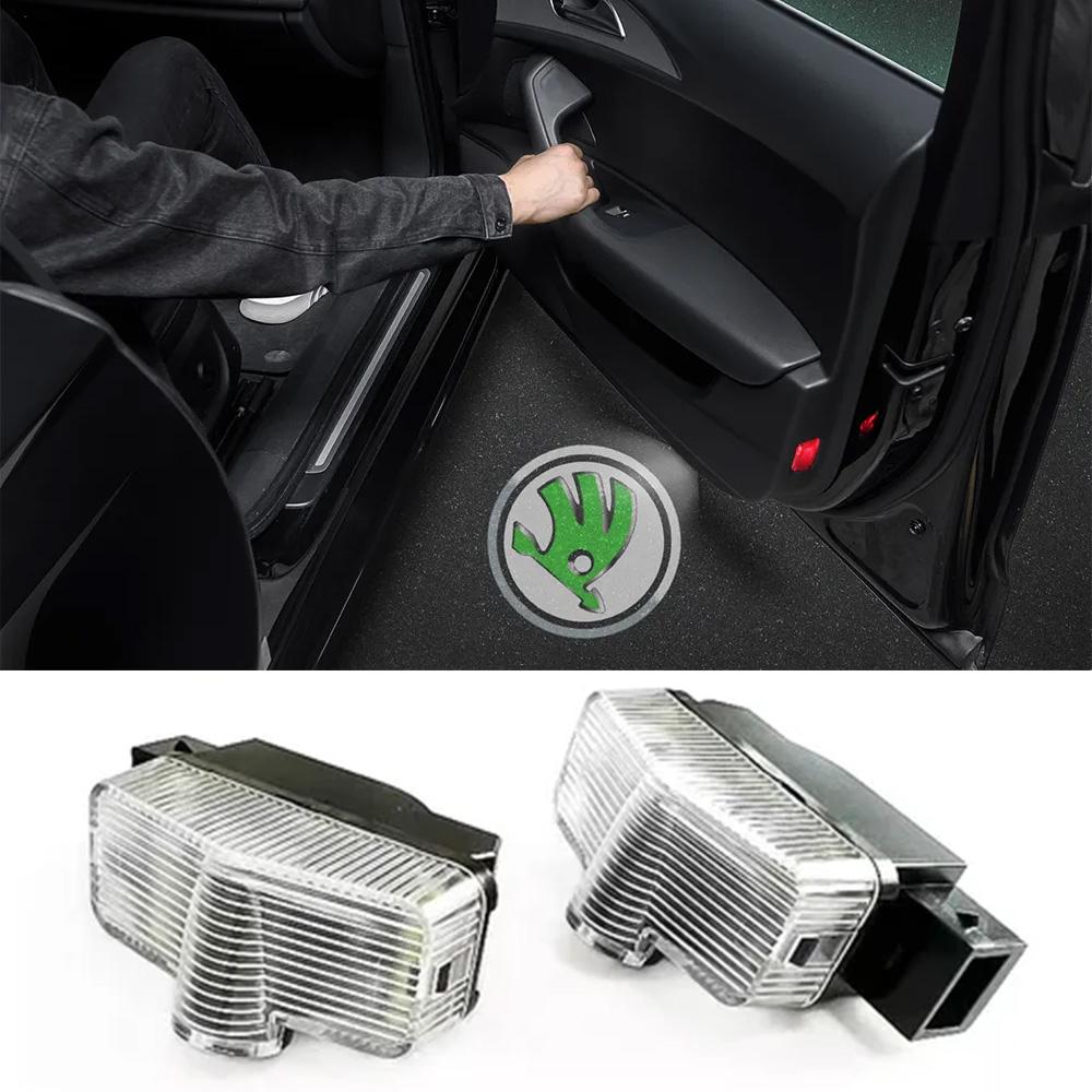  LED Светодиодная проекция логотипа для автомобиля Skoda Octavia (A7), Kodiak, Karoq, Yeti, Green (комплект 2 шт.)